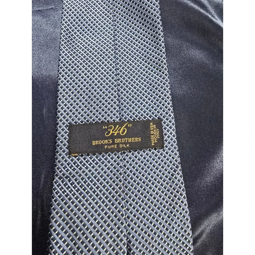 Brooks Brothers 346 Mens Blue White Micro Check Pure Silk Necktie Made in USA